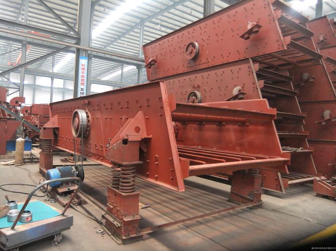 重庆甲诚矿山设备是一家专业生产,销售大中型矿山机械
